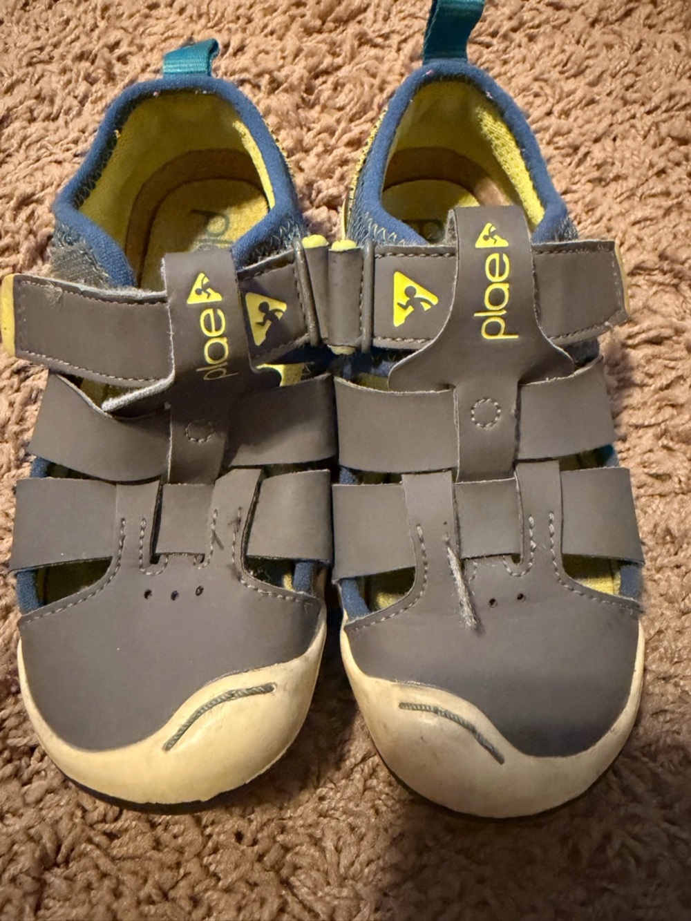 Kids plae Gray sam 2.0 Sandals size 10